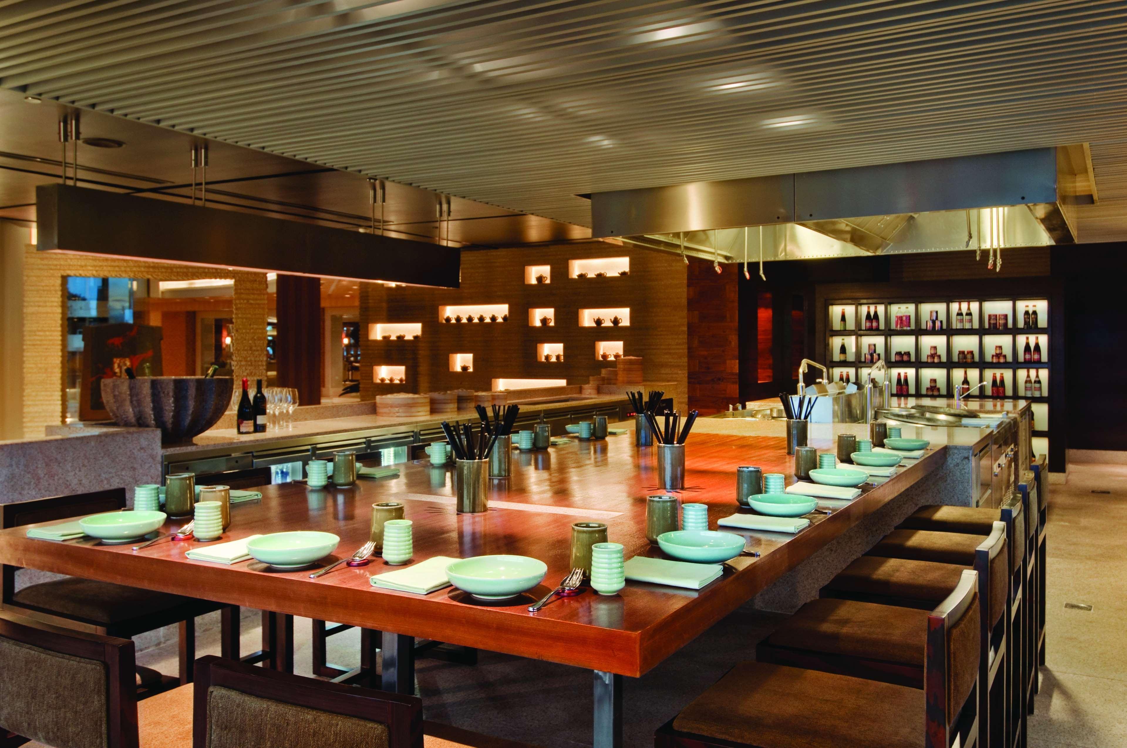Hyatt Regency Chennai Hotel Exterior photo The interior of a restaurant