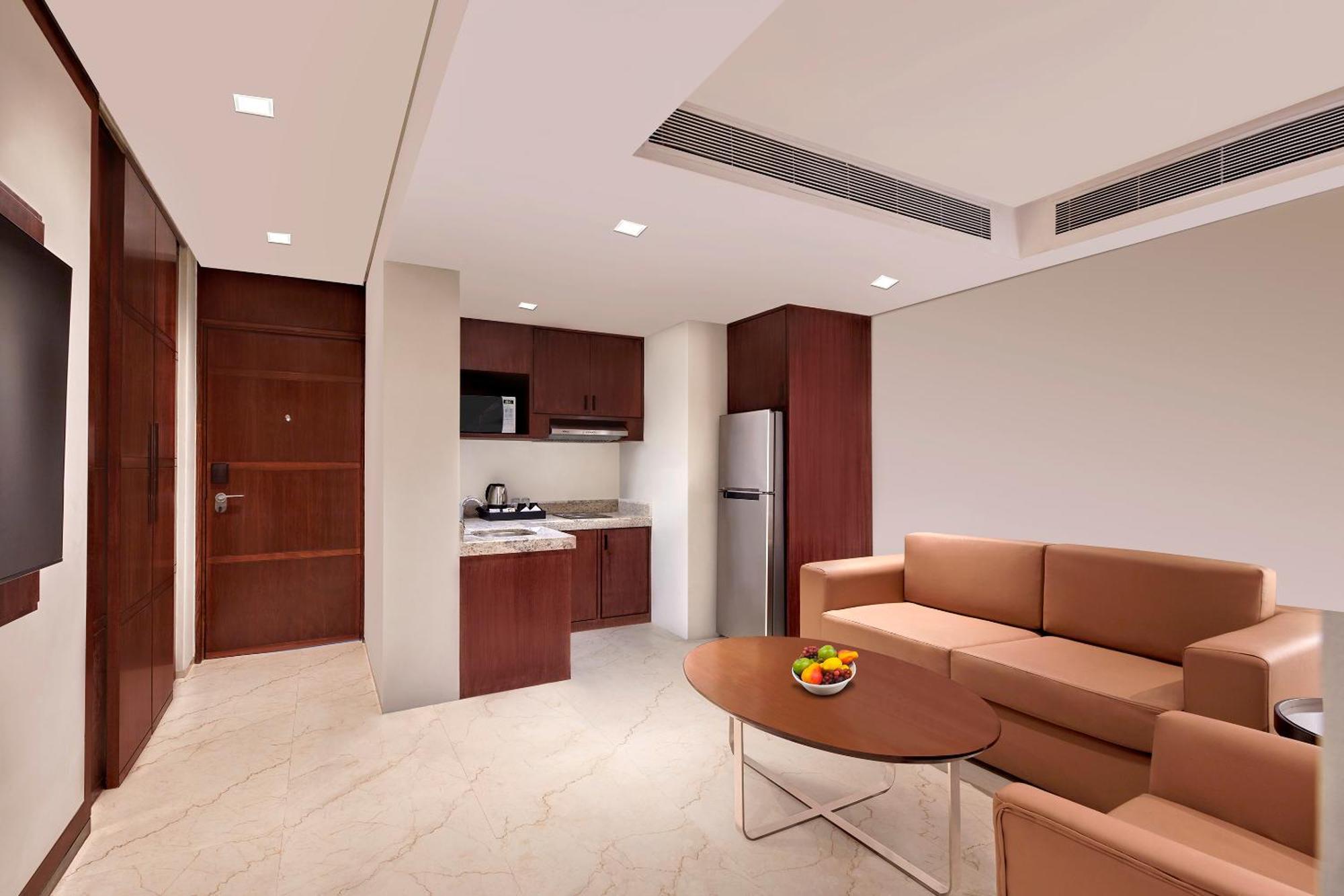 Hyatt Regency Chennai Hotel Exterior photo A typical apartment