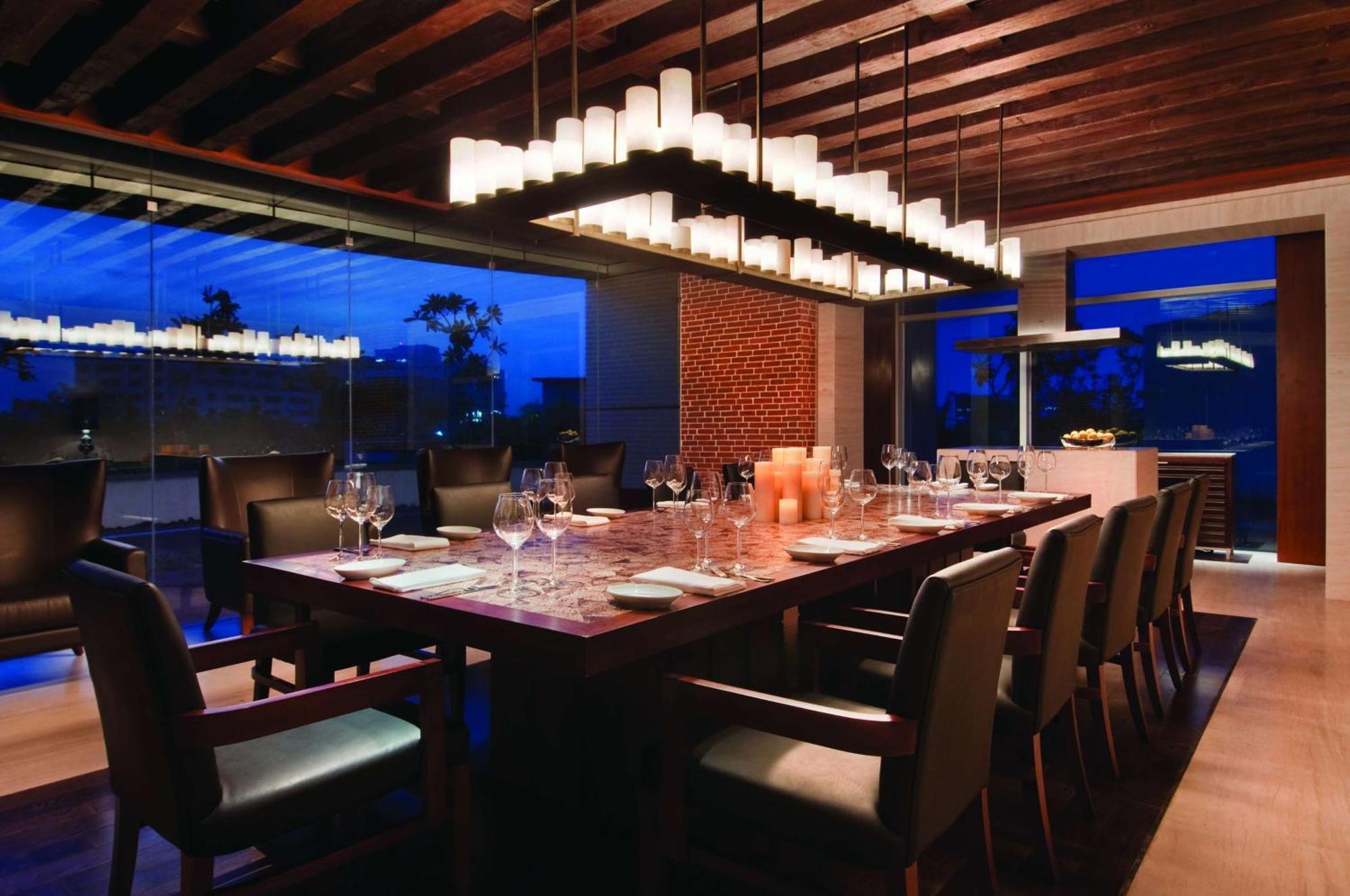 Hyatt Regency Chennai Hotel Exterior photo The dining room at the restaurant